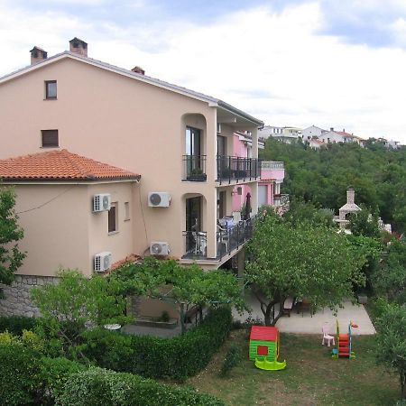Apartman Valentic Apartment Jadranovo Bagian luar foto