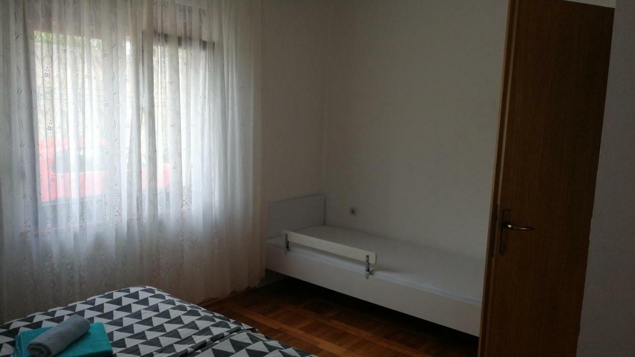 Apartman Valentic Apartment Jadranovo Bagian luar foto