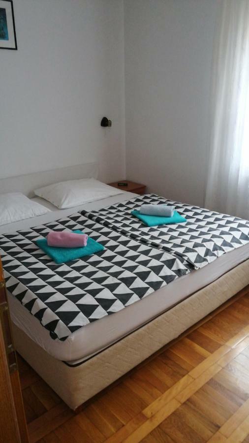 Apartman Valentic Apartment Jadranovo Bagian luar foto